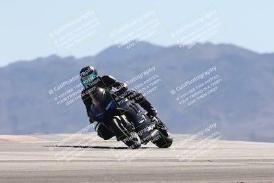media/Oct-13-2025-Moto Forza (Mon) [[a66d839500]]/3-B Group/Session 4 (Turn 9)/